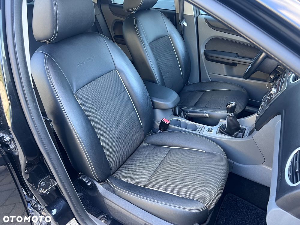 Ford Focus - 21