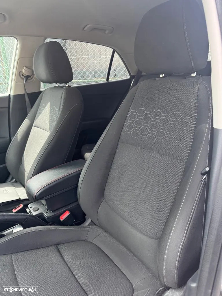 Kia Rio 1.2 CVVT Urban - 2