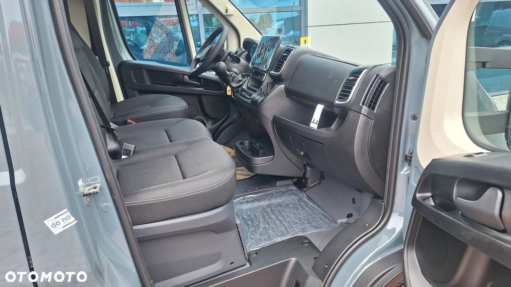 Peugeot Boxer Podwójna Kabina L4 2.2 H3-POWER 180KM MT6 Euro 6E DMC 3.5t Heavy Rozstaw osi 4035mm - 22