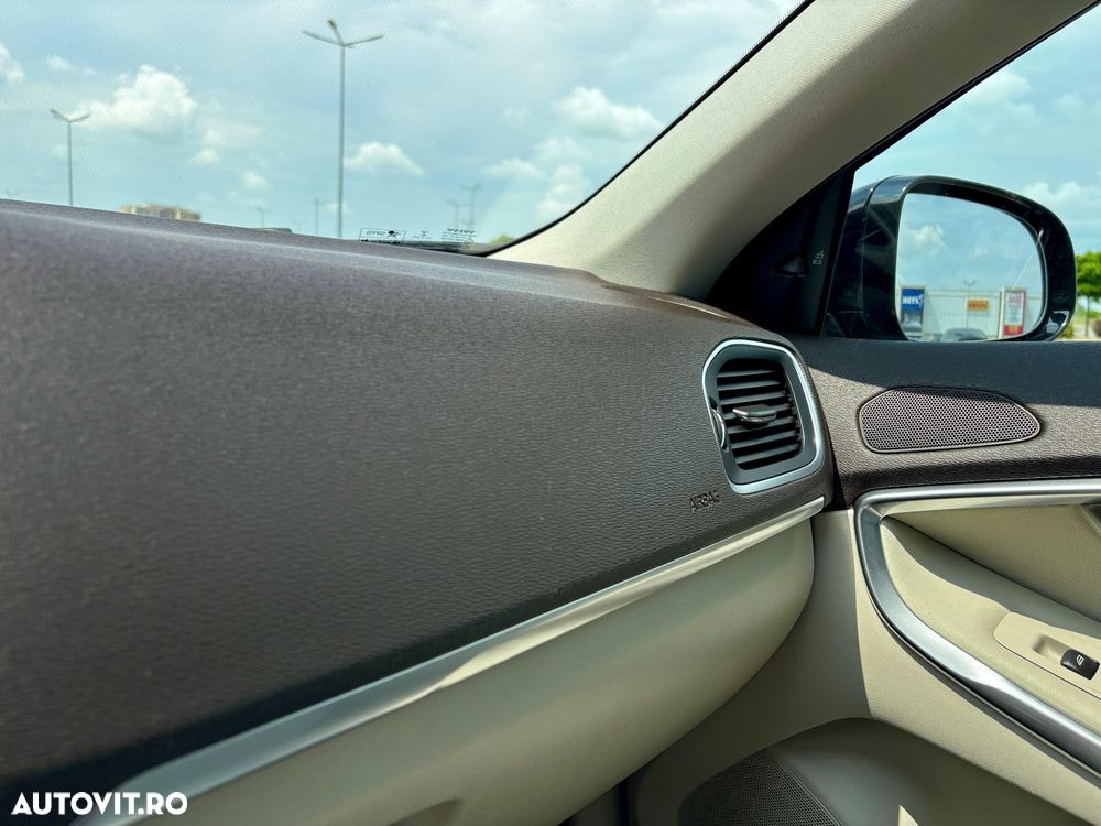 Volvo V40 D3 Aut Momentum - 10