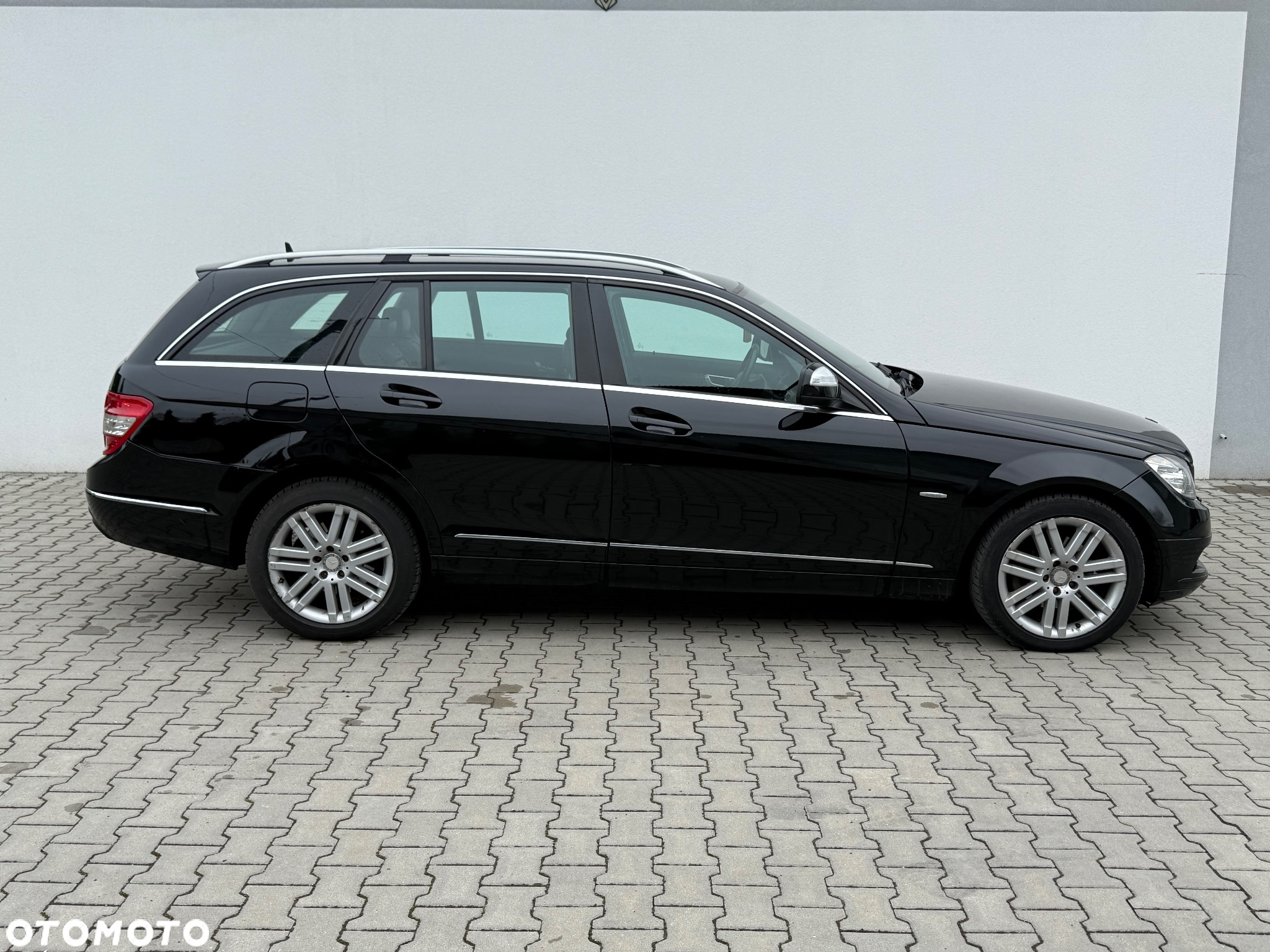 Mercedes-Benz Klasa C 220 T CDI DPF Automatik Avantgarde - 8
