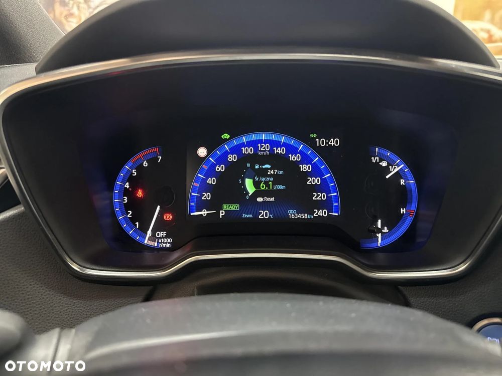 Toyota Corolla 1.8 Hybrid GPF Comfort - 18