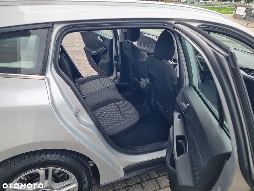 Ford Focus 1.0 EcoBoost Titanium - 8