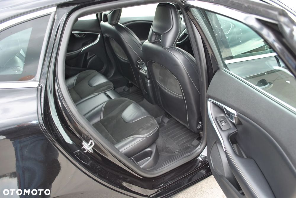 Volvo V40 D2 Drive-E R-Design Momentum - 12