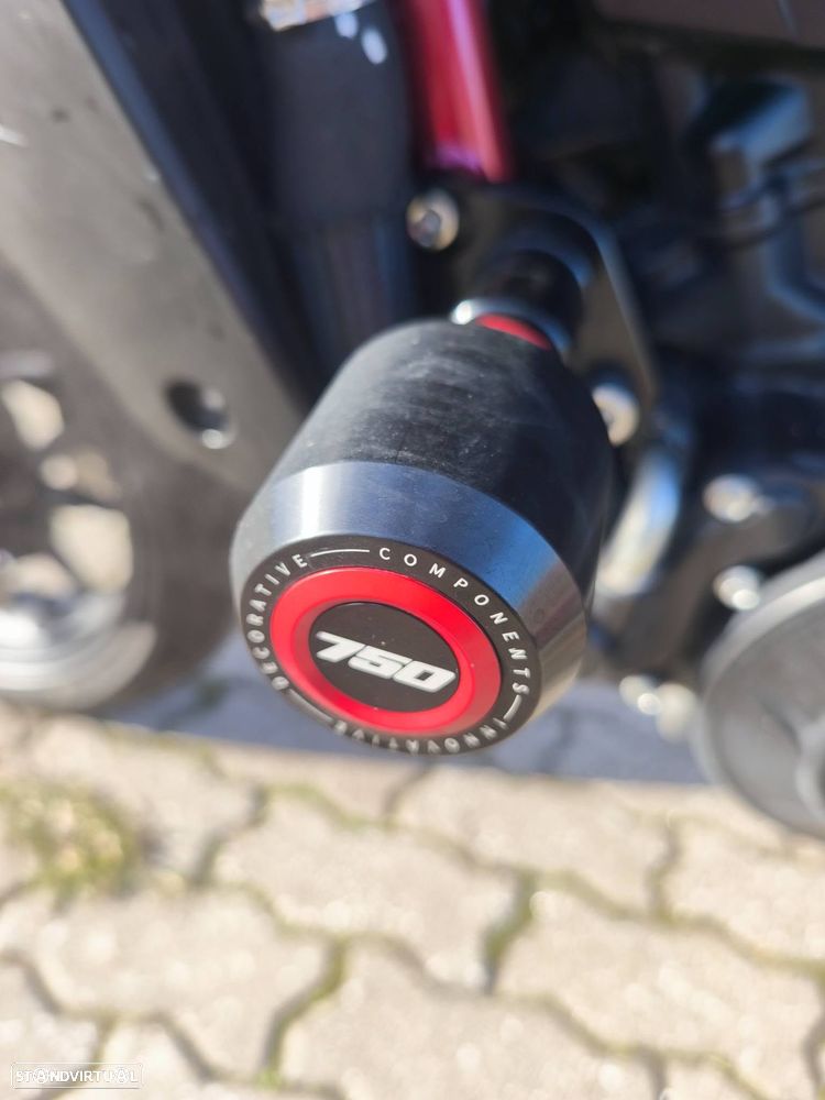 Honda Hornet 750 quickshift - 4