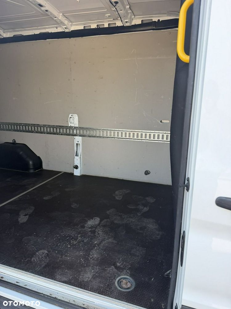 Ford Transit - 17