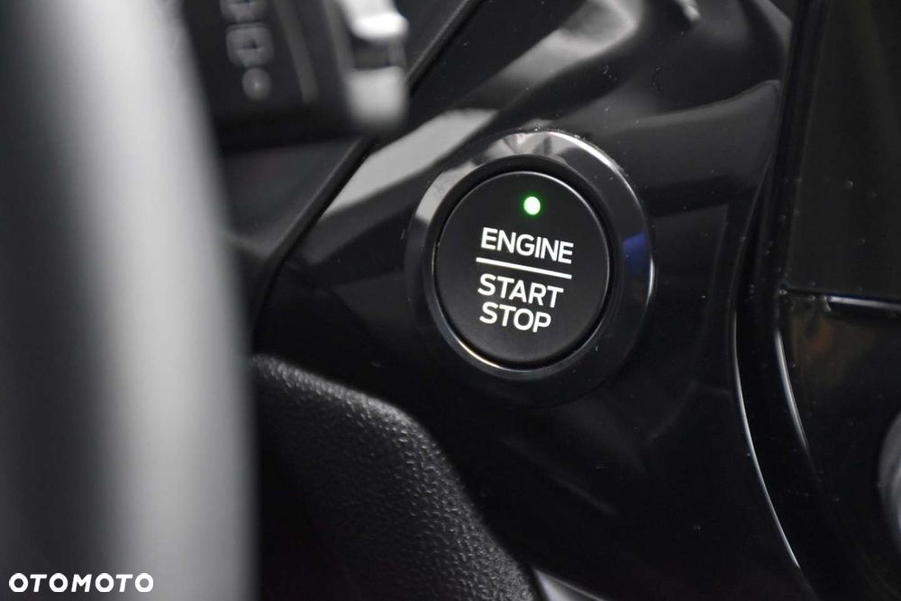 Ford Fiesta 1.0 EcoBoost S&S TITANIUM - 17