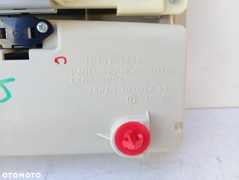 Lampka Podsufitki Oświetlenia Kabiny Schowek Lexus CT 200h Lift 2019r 1D111-140G - 5