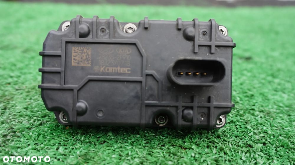Hyundai Tucson III Kia Sportage IV 2.0 CRDI actuator nastawnik turbosprezarki 28235-2F910 - 1