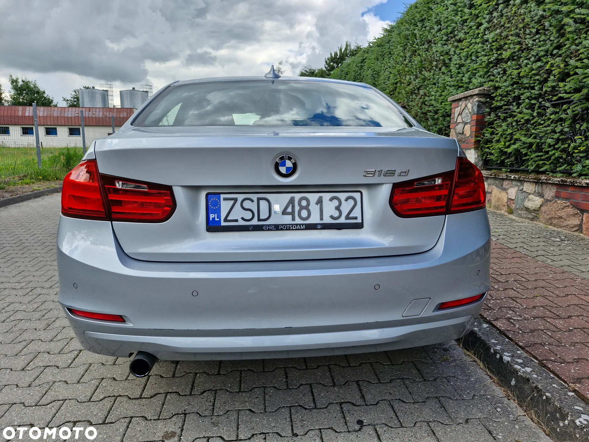 BMW Seria 3 318d DPF Touring Edition Sport - 10
