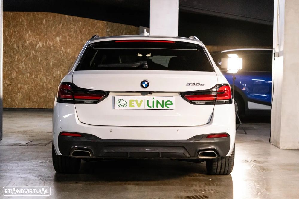 BMW 530 e Pack Desportivo M - 7