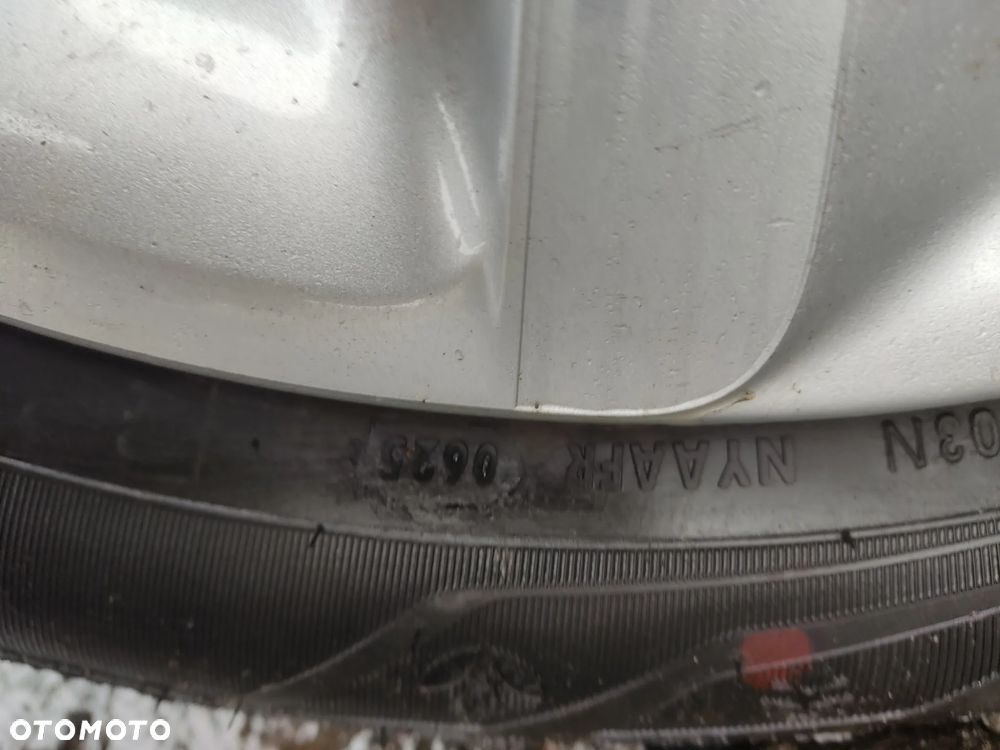 Citroën C3 Pure Tech (VTi) 82 Exclusive - 25