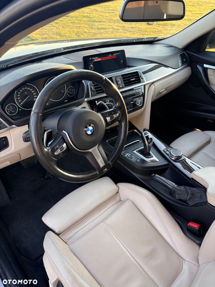 BMW Seria 3 320d xDrive Luxury Line - 13