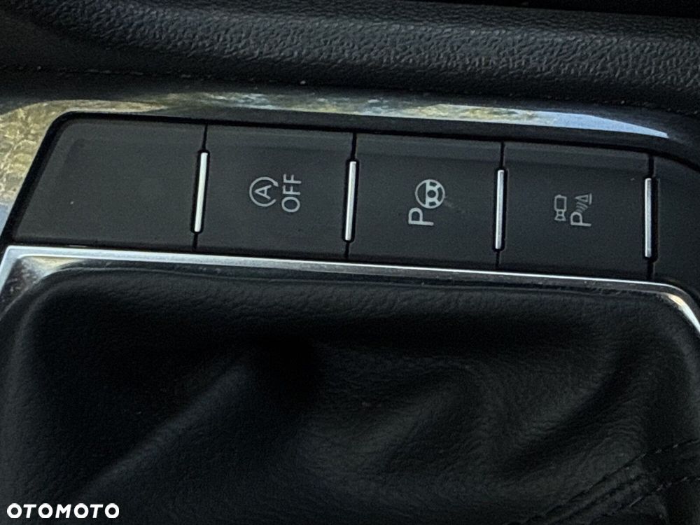 Volkswagen Tiguan Allspace - 22