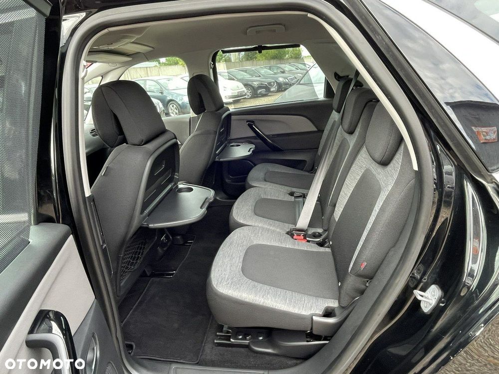 Citroën C4 Picasso 1.2 PureTech MoreLife - 11