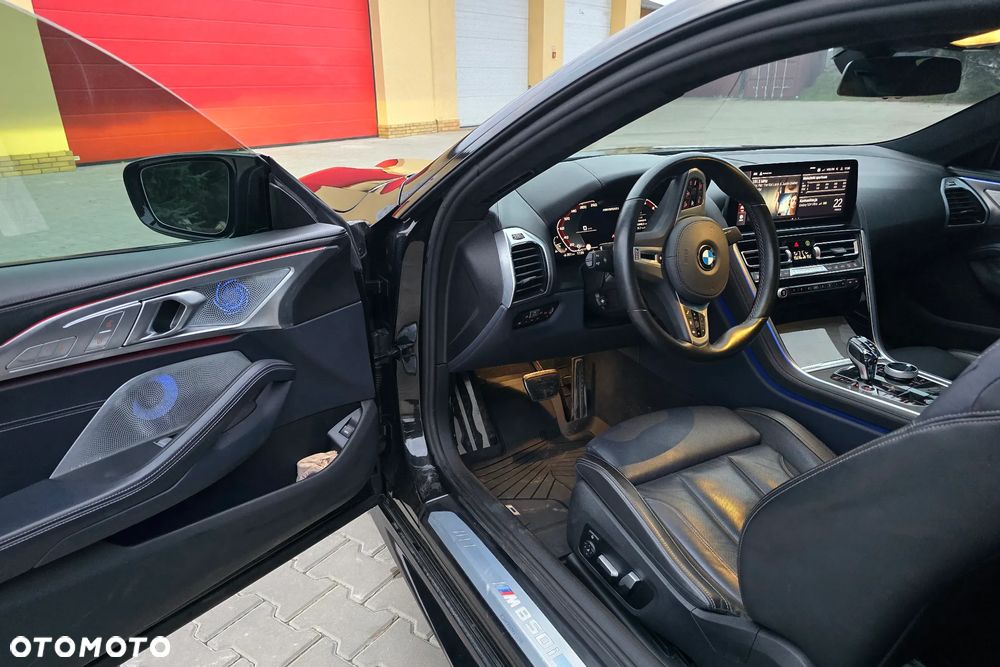 BMW Seria 8 M850i xDrive - 14