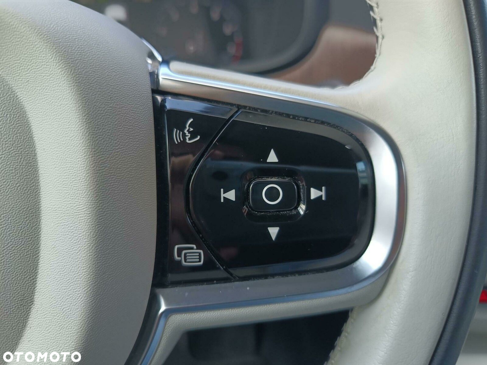 Volvo S90 - 25