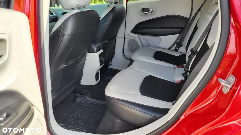 Jeep Compass - 17