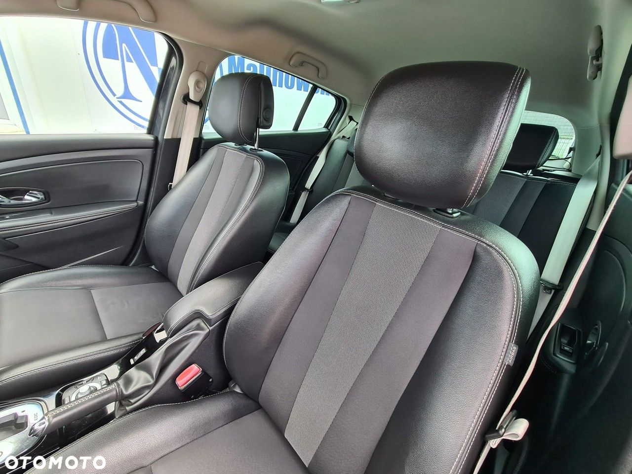 Renault Megane 1.5 dCi Bose EDC - 20
