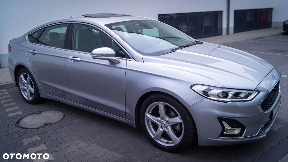Ford Fusion - 4