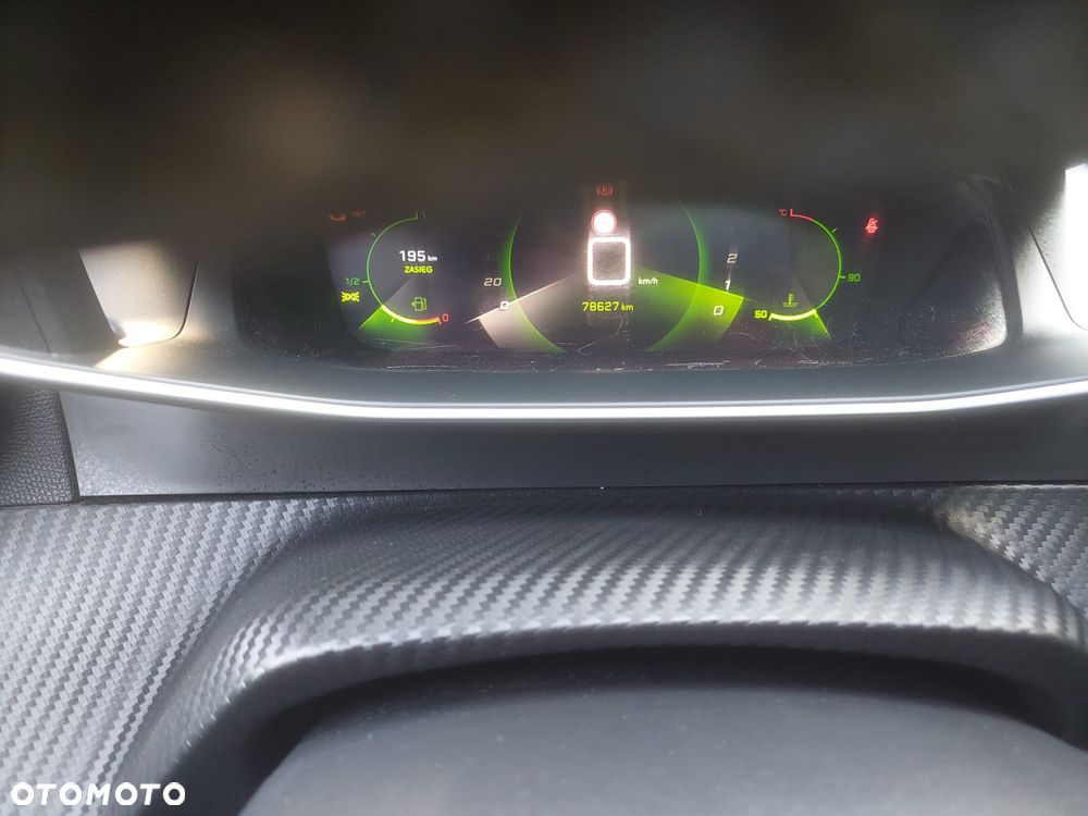 Peugeot 208 - 5