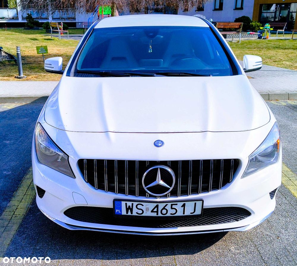 Mercedes-Benz CLA - 2