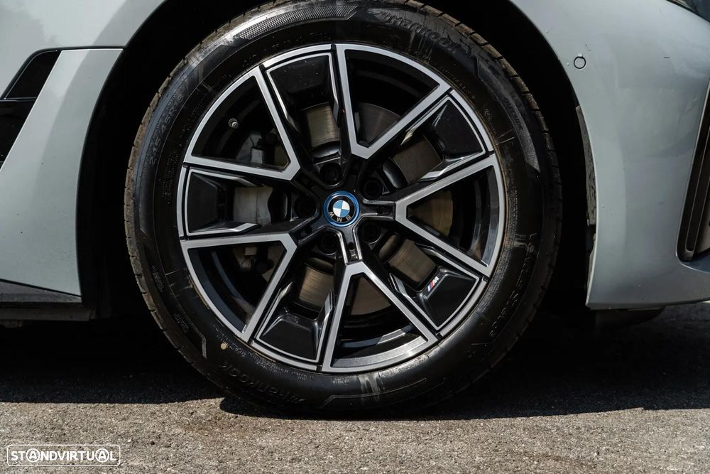 BMW i4 eDrive40 Pack Desportivo M - 38