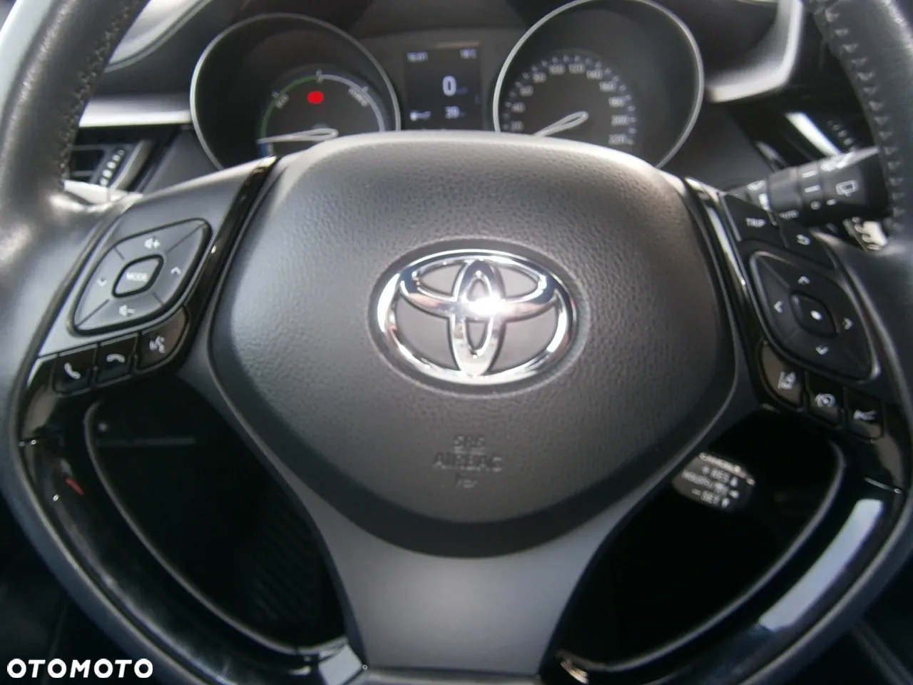 Toyota C-HR 1.8 Hybrid Executive - 14