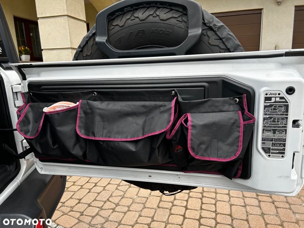 Jeep Wrangler - 27