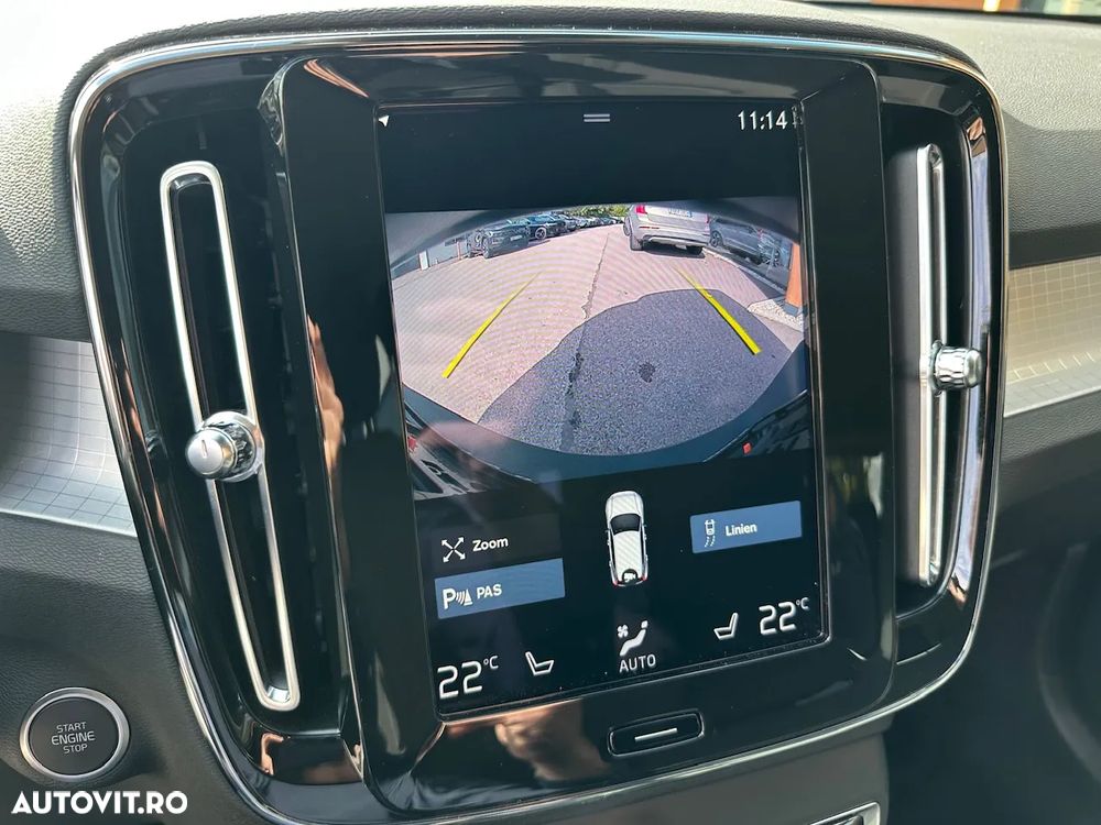 Volvo XC 40 T2 Momentum - 9