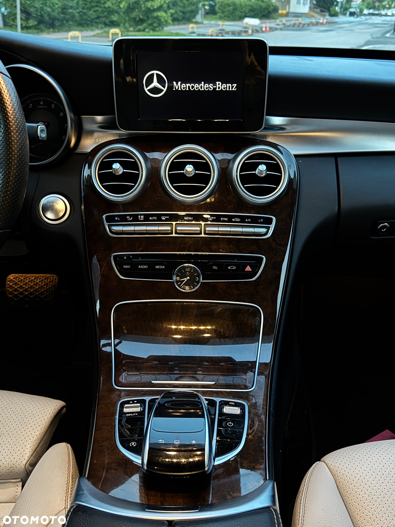 Mercedes-Benz Klasa C 300 7G-TRONIC Exclusive - 13