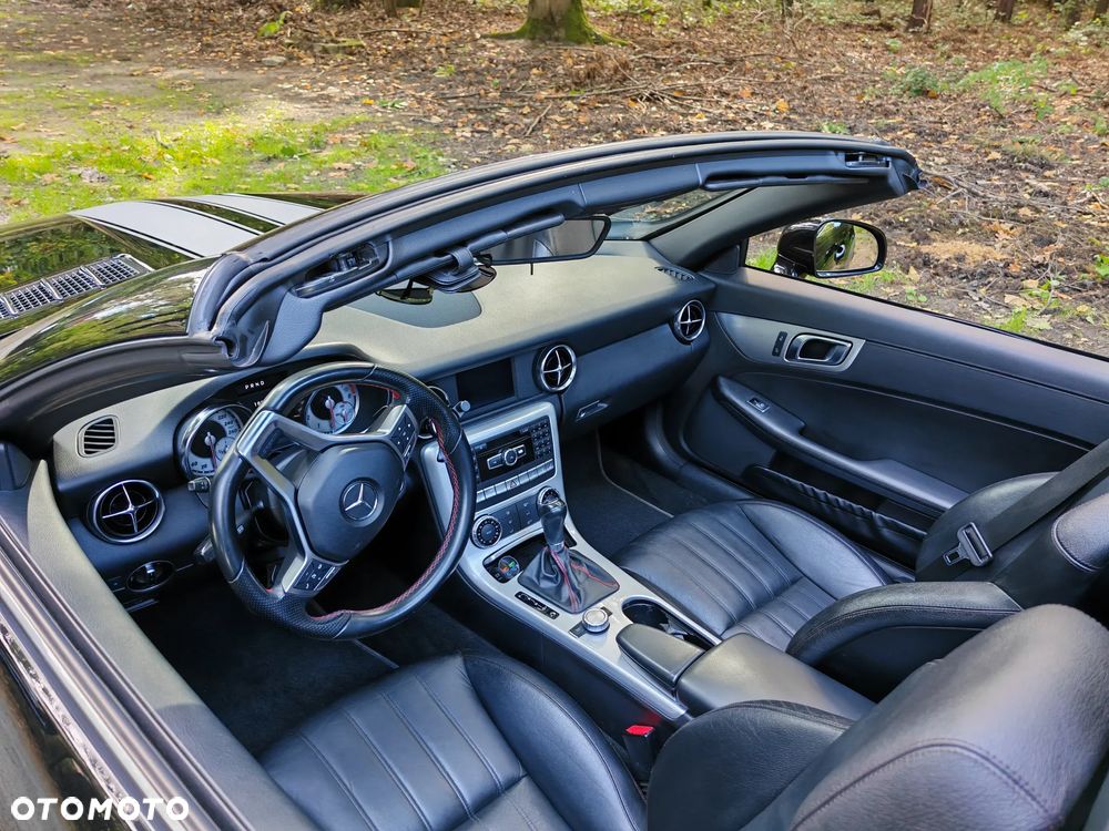 Mercedes-Benz SLK 200 (BlueEFFICIENCY) 7G-TRONIC - 37