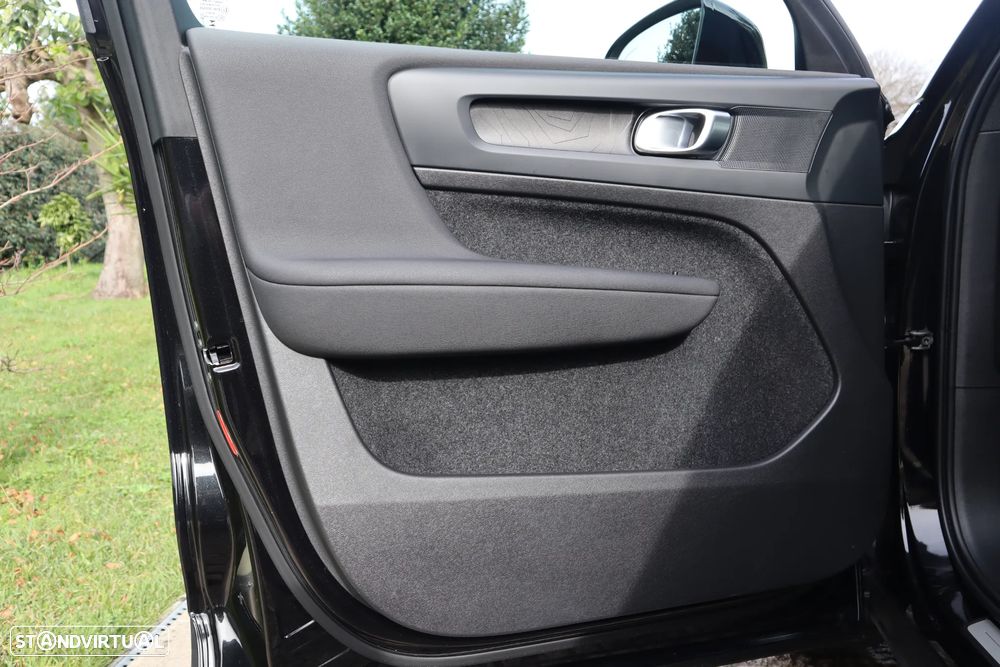 Volvo C40 Recharge Twin Motor Plus - 16