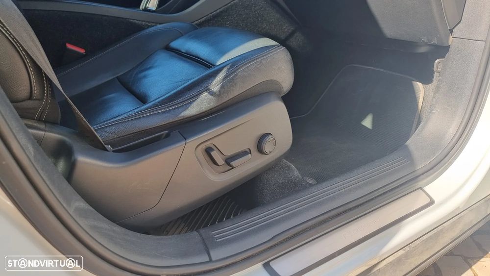 Volvo XC 40 1.5 T5 PHEV R-Design - 14