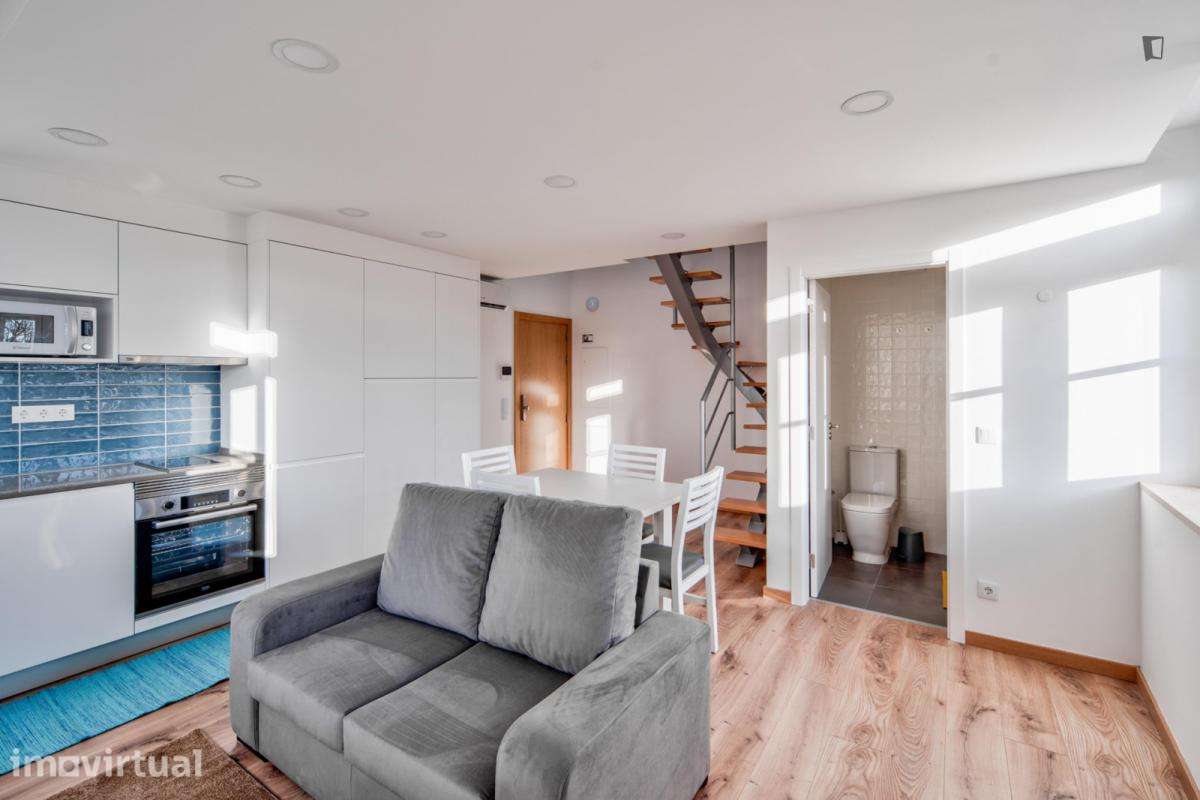 Apartamento com 1 quartos - localizado em Sete Rios Lisbon - Grande imagem: 2/14