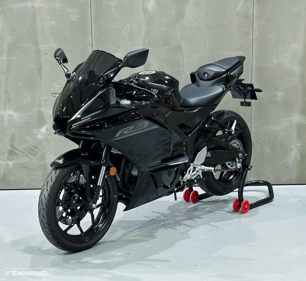 Yamaha R 3 - 1