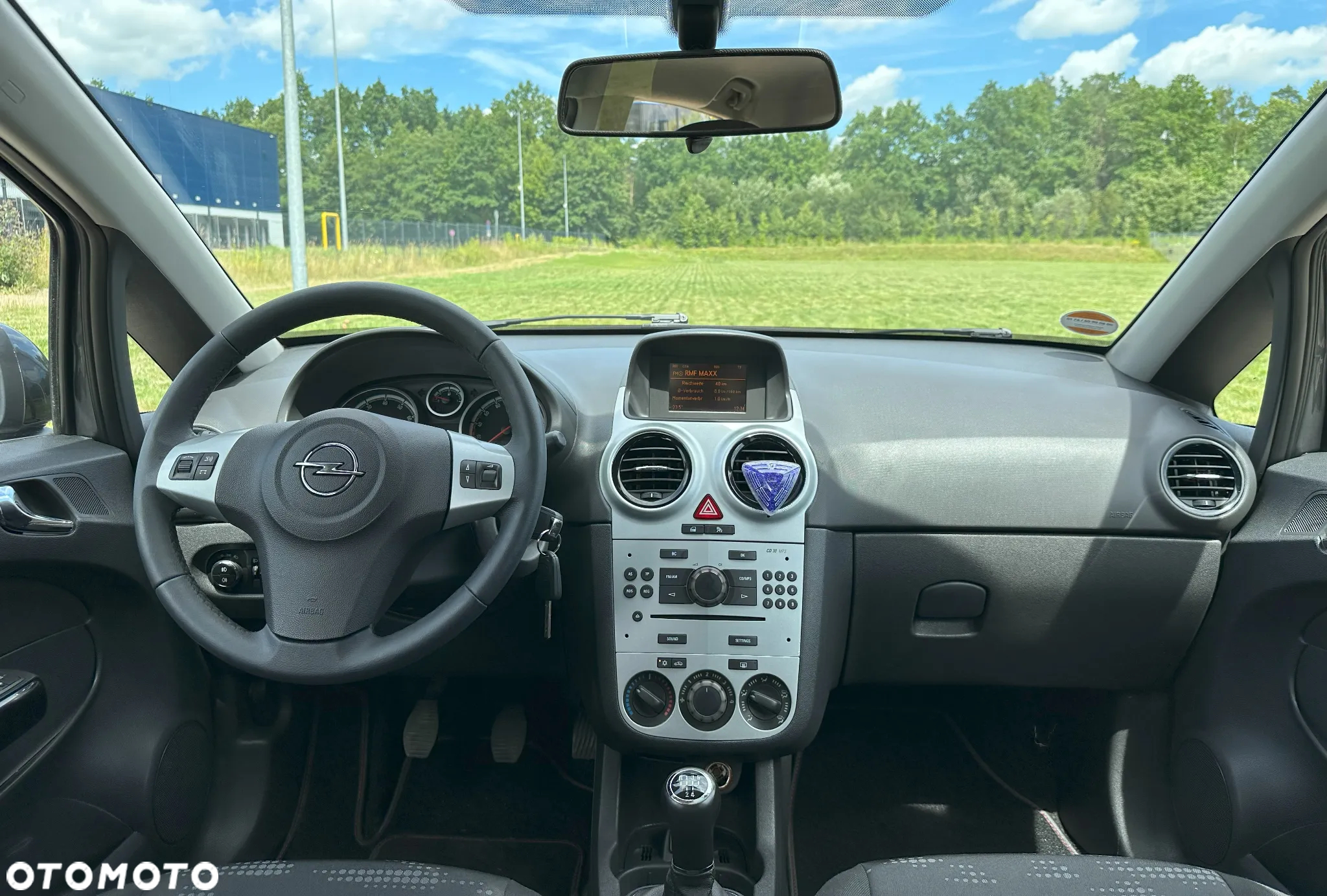 Opel Corsa 1.4 16V Satellite - 21