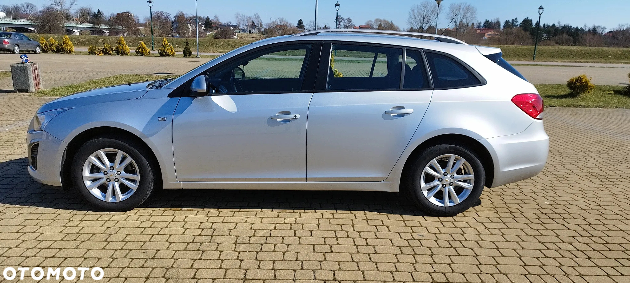 Chevrolet Cruze 1.6 LS+ - 2