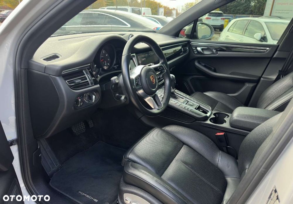 Porsche Macan - 8