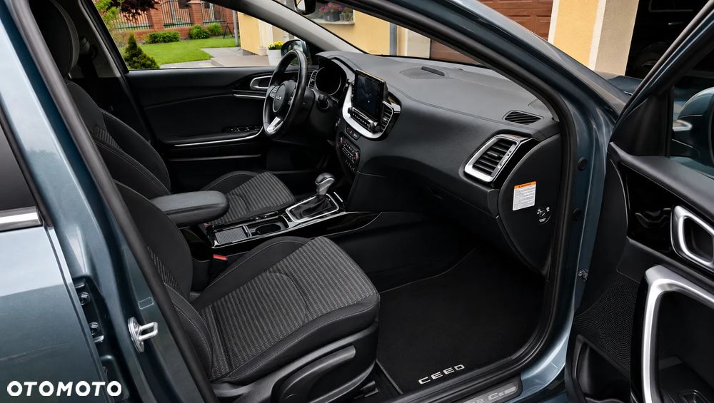 Kia Ceed - 6
