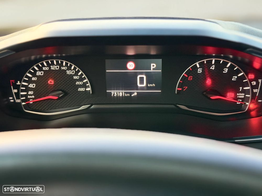 Peugeot 2008 PureTech 130 EAT8 Active - 8
