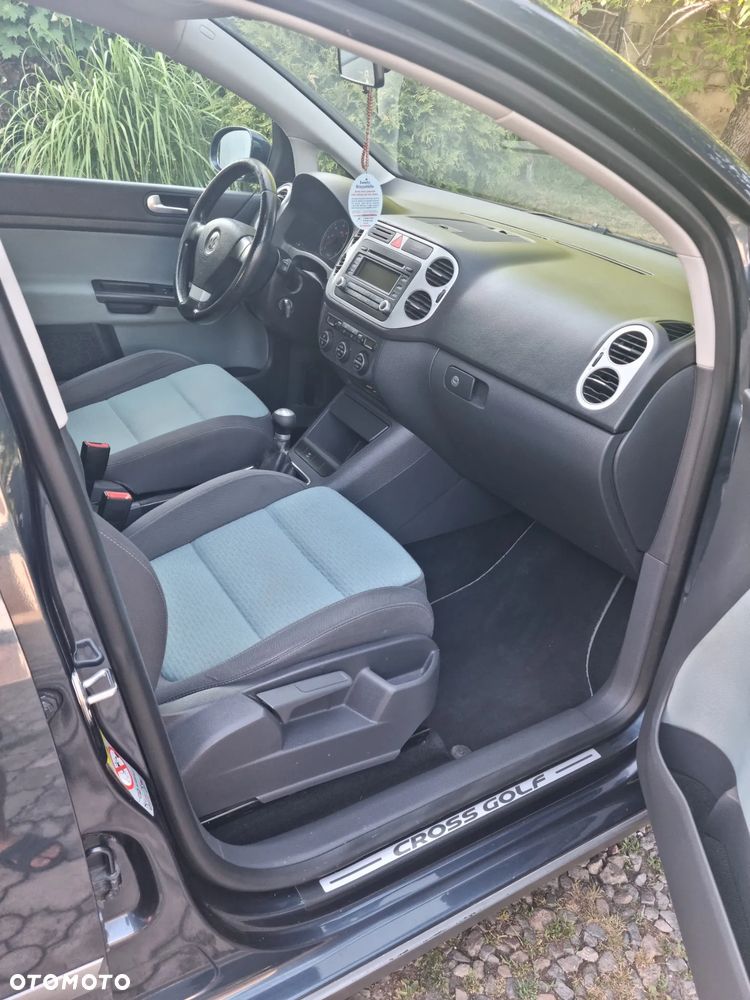 Volkswagen Golf Plus 1.9 TDI Cross - 10
