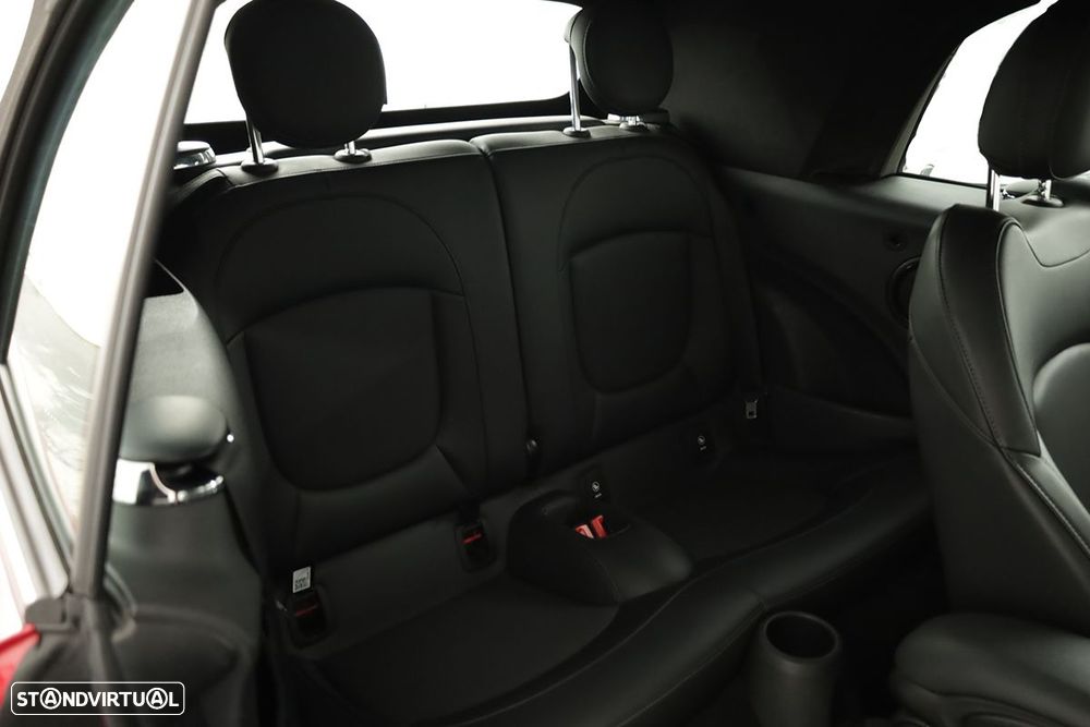 MINI Cabrio Cooper Premium Classic Auto - 27