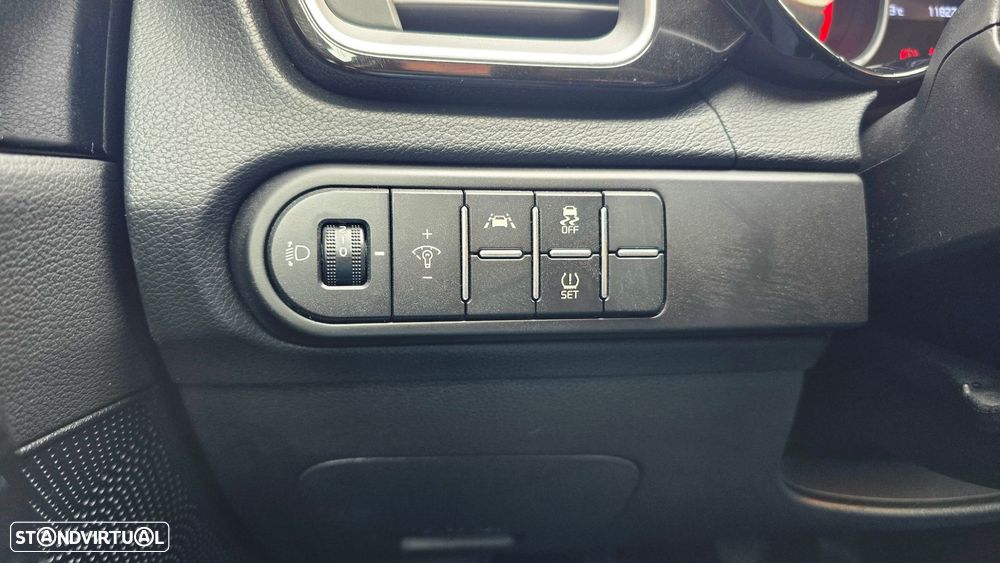 Kia Ceed SW 1.6 CRDi MHEV Drive - 12