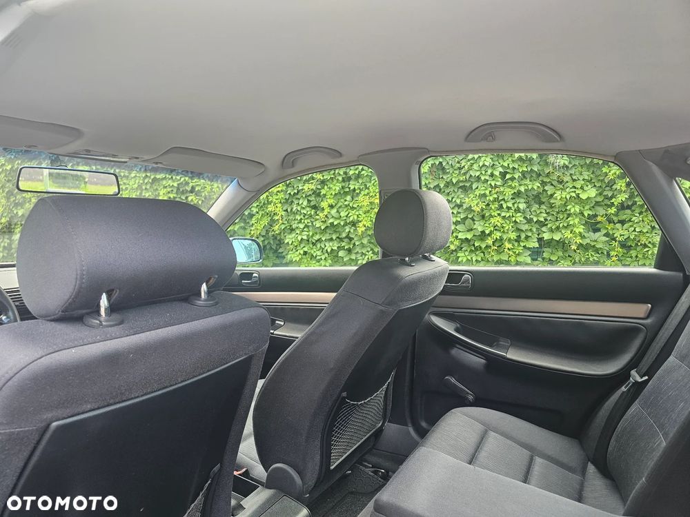 Audi A4 Limousine 1.8 - 15
