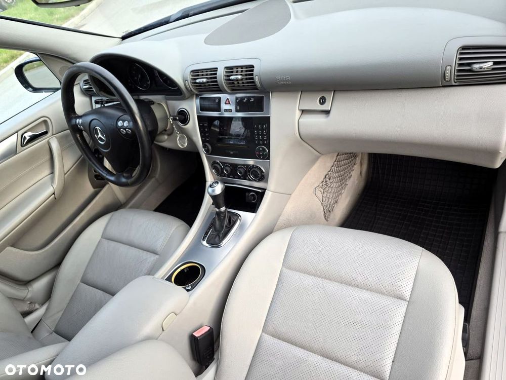 Mercedes-Benz Klasa C 230 7G-TRONIC Avantgarde Sport Edition + - 20