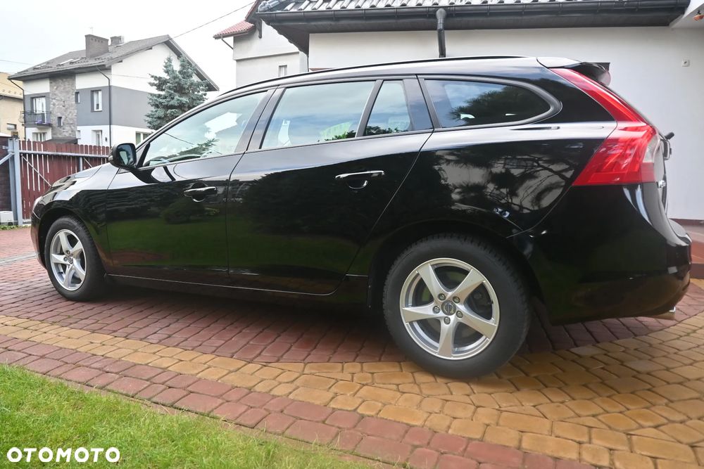 Volvo V60 D2 Drive-E Dynamic Edition (Kinetic) - 7