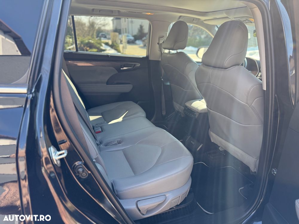 Toyota Highlander 2.5 L Dynamic Force 248CP Luxury Metallic - 6