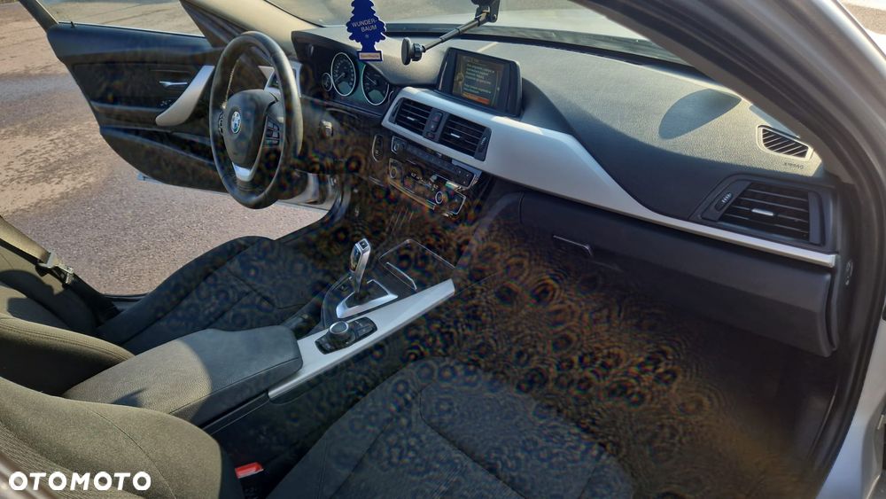 BMW Seria 3 318d Advantage - 13