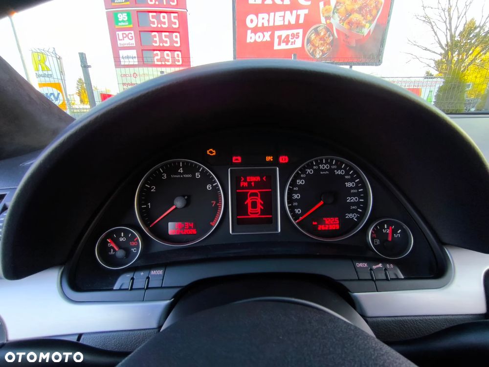 Audi A4 Limousine 1.6 - 6